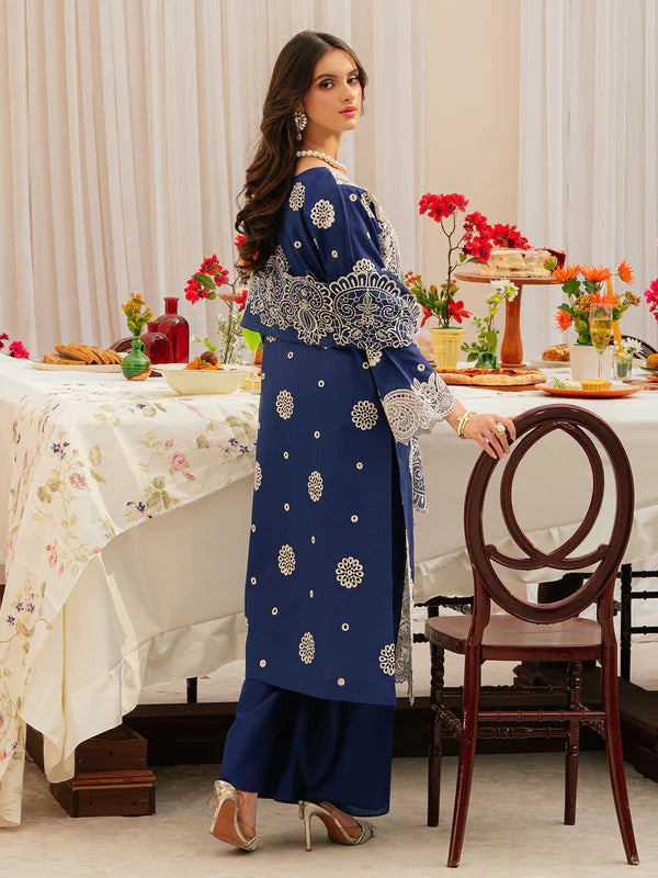 Mahnur Khaddar 3 pc embroidered shirt with embroidered dupatta-07