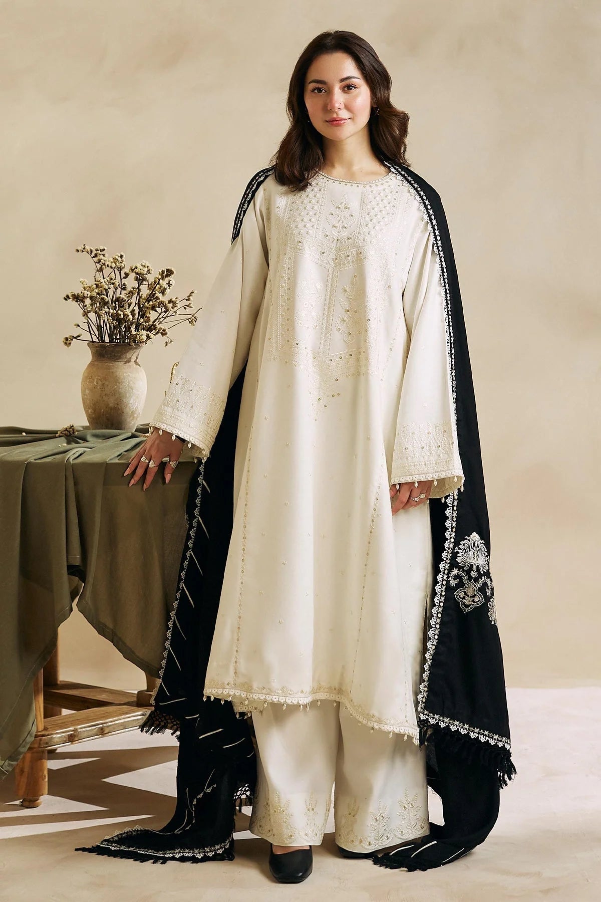 Zara shahjahan 3pc dhanak embroidered dress with shawl-08